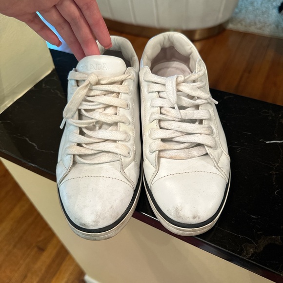 Prada shoes - Picture 2 of 6